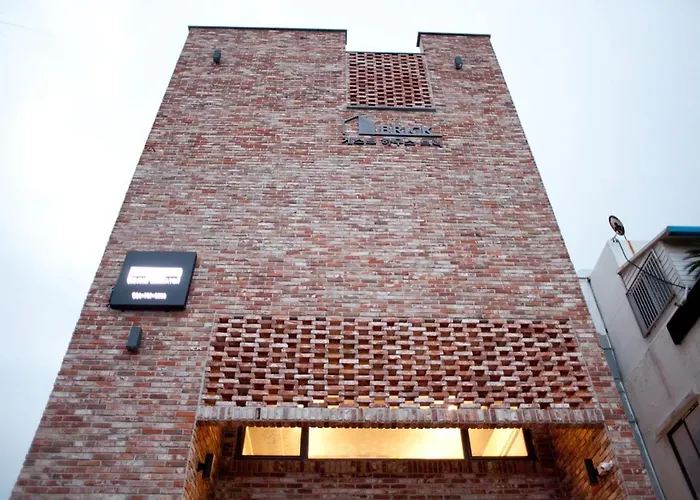 Guest House Brick